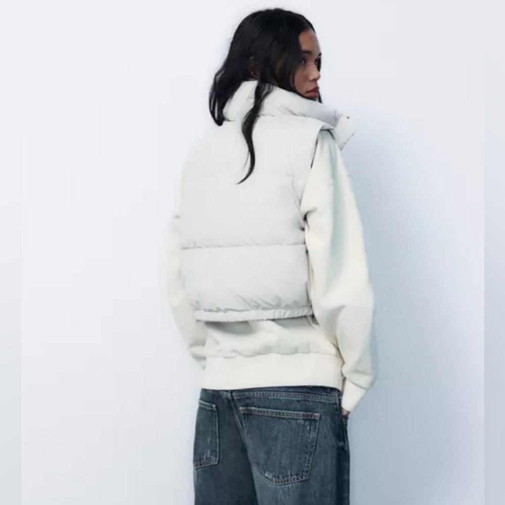 NWOT Zara Cropped Puffer Vest - Picture 2 of 14
